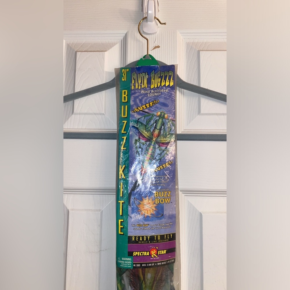 Vintage 1999  NEW! “ Flynin Bugzzz” 31” inch, Praying Mantis, by Spectra Star - Picture 9 of 10